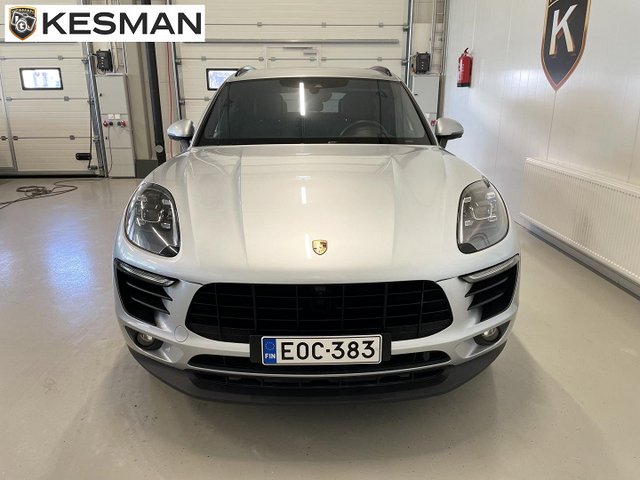 Porsche Macan 10