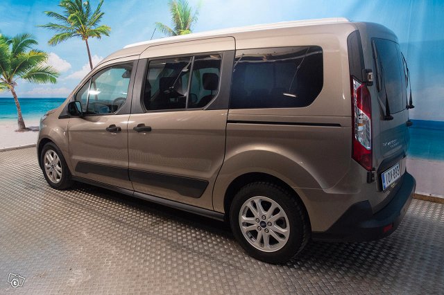 Ford TOURNEO CONNECT 6
