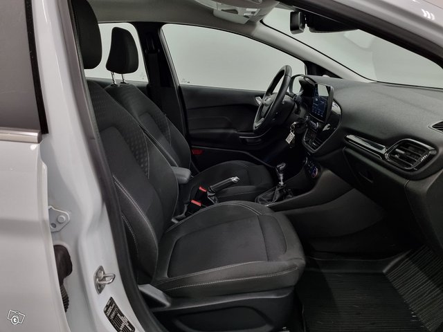 Ford Fiesta 11