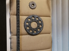 Honda 750cc Ketjut ja Rattaat, Moottoripyörän varaosat ja tarvikkeet, Mototarvikkeet ja varaosat, Kotka, Tori.fi Honda 750cc Ketjut ja Rattaat, Moottoripyörän varaosat ja tarvikkeet, Mototarvikkeet ja varaosat, Kotka, Tori.fi