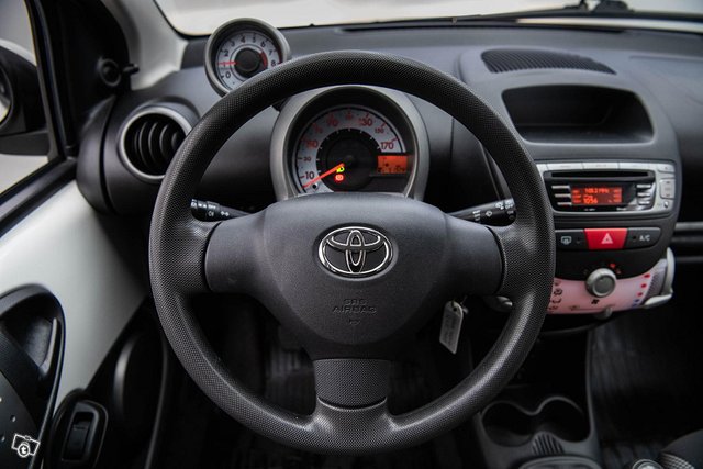 Toyota Aygo 13
