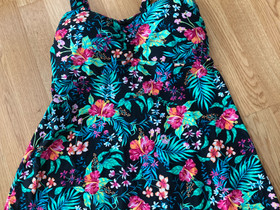 Tankini, uimatoppi 46, Uinti ja sukellus, Urheilu ja ulkoilu, Espoo, Tori.fi Tankini, uimatoppi 46, Uinti ja sukellus, Urheilu ja ulkoilu, Espoo, Tori.fi