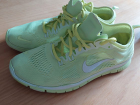 Nike lenkkarit 41, Vaatteet ja kengät, Lappeenranta, Tori.fi Nike lenkkarit 41, Vaatteet ja kengät, Lappeenranta, Tori.fi