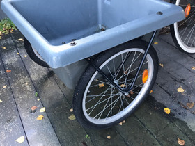 Peräkärry pyörään, Pyörätarvikkeet ja kypärät, Polkupyörät ja pyöräily, Järvenpää, Tori.fi Peräkärry pyörään, Pyörätarvikkeet ja kypärät, Polkupyörät ja pyöräily, Järvenpää, Tori.fi