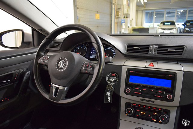Volkswagen Passat CC 10
