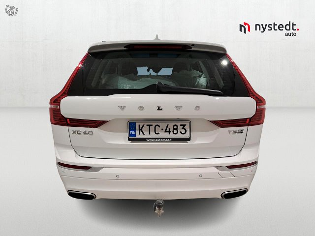 VOLVO XC60 4