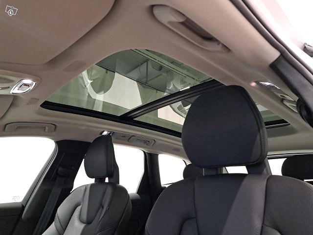 VOLVO XC60 23