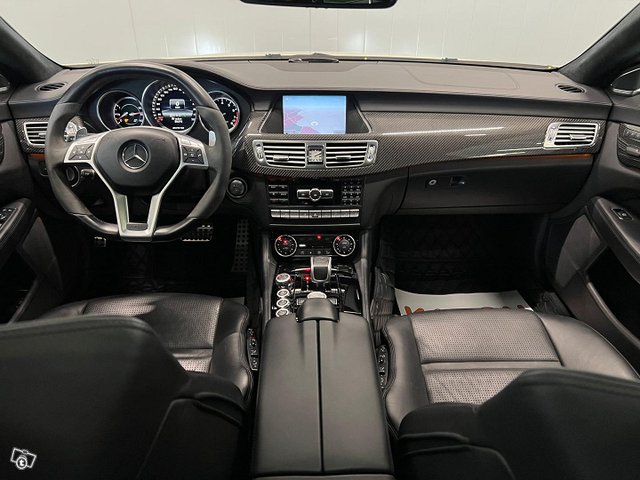 Mercedes-Benz CLS 63 AMG 11