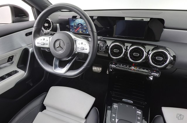 Mercedes-Benz A 9