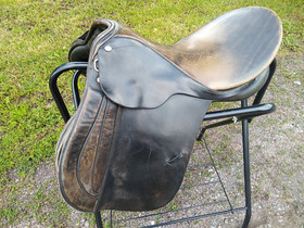 Satula 17/33, Satulat ja varusteet, Hevoset ja hevosurheilu, Hollola, Tori.fi Satula 17/33, Satulat ja varusteet, Hevoset ja hevosurheilu, Hollola, Tori.fi