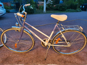 Monark 28" naisten polkupyörä, Muut pyörät, Polkupyörät ja pyöräily, Espoo, Tori.fi Monark 28" naisten polkupyörä, Muut pyörät, Polkupyörät ja pyöräily, Espoo, Tori.fi