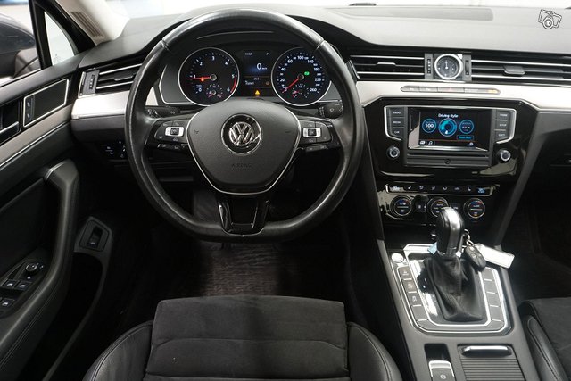 Volkswagen Passat 16