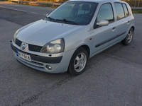 Renault Clio -02