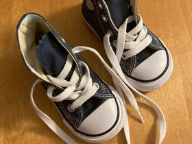 Converse kengät koko 21, Lastenvaatteet ja kengät, Espoo, Tori.fi Converse kengät koko 21, Lastenvaatteet ja kengät, Espoo, Tori.fi