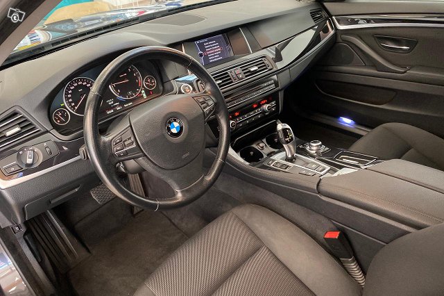 BMW 528 7