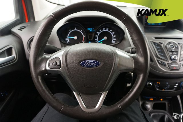 Ford Transit Courier 11