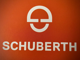 SCHUBERT C3 PRO, L-koko, Ajoasut, kengät ja kypärät, Mototarvikkeet ja varaosat, Helsinki, Tori.fi SCHUBERT C3 PRO, L-koko, Ajoasut, kengät ja kypärät, Mototarvikkeet ja varaosat, Helsinki, Tori.fi