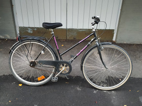 Polkupyörä, Helkama 28", Muut pyörät, Polkupyörät ja pyöräily, Helsinki, Tori.fi Polkupyörä, Helkama 28", Muut pyörät, Polkupyörät ja pyöräily, Helsinki, Tori.fi