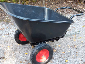 Ajoleikkurin peräkärry, kottikärrymalli, Muu piha ja puutarha, Piha ja puutarha, Salo, Tori.fi Ajoleikkurin peräkärry, kottikärrymalli, Muu piha ja puutarha, Piha ja puutarha, Salo, Tori.fi