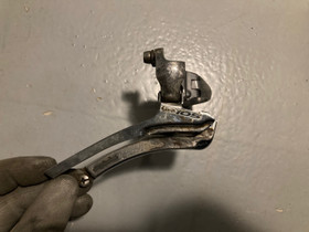 Shimano 105 Etuvaihtaja, Pyörätarvikkeet ja kypärät, Polkupyörät ja pyöräily, Espoo, Tori.fi Shimano 105 Etuvaihtaja, Pyörätarvikkeet ja kypärät, Polkupyörät ja pyöräily, Espoo, Tori.fi