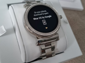 Michael Kors Sofie älykello, Kellot ja korut, Asusteet ja kellot, Masku, Tori.fi Michael Kors Sofie älykello, Kellot ja korut, Asusteet ja kellot, Masku, Tori.fi