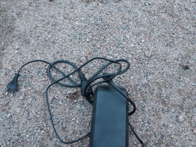 Bosch laturi, Sähköpyörät, Polkupyörät ja pyöräily, Siuntio, Tori.fi Bosch laturi, Sähköpyörät, Polkupyörät ja pyöräily, Siuntio, Tori.fi