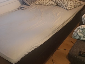 120cm sänky, Sängyt ja makuuhuone, Sisustus ja huonekalut, Pori, Tori.fi