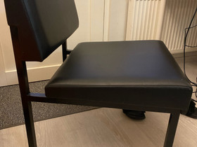 Vanha nahkainen nojatuoli, Pöydät ja tuolit, Sisustus ja huonekalut, Lahti, Tori.fi Vanha nahkainen nojatuoli, Pöydät ja tuolit, Sisustus ja huonekalut, Lahti, Tori.fi