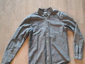 Pull&Bear kauluspaita, koko M, Vaatteet ja kengät, Rovaniemi, Tori.fi Pull&Bear kauluspaita, koko M, Vaatteet ja kengät, Rovaniemi, Tori.fi