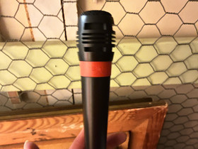 Singstarin (2kpl)käyttämättömät mikrofonit., Audio ja musiikkilaitteet, Viihde-elektroniikka, Oulu, Tori.fi Singstarin (2kpl)käyttämättömät mikrofonit., Audio ja musiikkilaitteet, Viihde-elektroniikka, Oulu, Tori.fi
