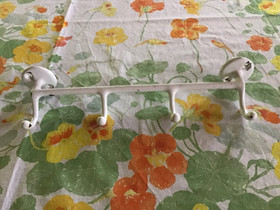 Vintage pyyhekoukku, Kylpyhuoneet, WC:t ja saunat, Rakennustarvikkeet ja työkalut, Joensuu, Tori.fi Vintage pyyhekoukku, Kylpyhuoneet, WC:t ja saunat, Rakennustarvikkeet ja työkalut, Joensuu, Tori.fi
