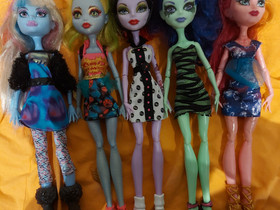 Monster High nukkeja, Lelut ja pelit, Lastentarvikkeet ja lelut, Vantaa, Tori.fi Monster High nukkeja, Lelut ja pelit, Lastentarvikkeet ja lelut, Vantaa, Tori.fi