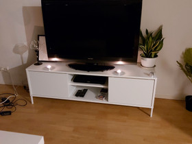 Jyskin alle vuoden ikäinen tv taso., Hyllyt ja säilytys, Sisustus ja huonekalut, Nurmes, Tori.fi Jyskin alle vuoden ikäinen tv taso., Hyllyt ja säilytys, Sisustus ja huonekalut, Nurmes, Tori.fi