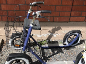 Esla rollaattori, Muut pyörät, Polkupyörät ja pyöräily, Perho, Tori.fi Esla rollaattori, Muut pyörät, Polkupyörät ja pyöräily, Perho, Tori.fi