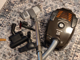 Imuri Electrolux Powerforce All Floor, Pölynimurit ja siivousvälineet, Kodinkoneet, Helsinki, Tori.fi Imuri Electrolux Powerforce All Floor, Pölynimurit ja siivousvälineet, Kodinkoneet, Helsinki, Tori.fi
