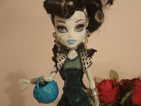 Monster high Frankie, Muu keräily, Keräily, Lahti, Tori.fi Monster high Frankie, Muu keräily, Keräily, Lahti, Tori.fi