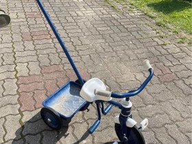 Lasten pyörä, kolmipyörä, Lasten pyörät, Polkupyörät ja pyöräily, Järvenpää, Tori.fi Lasten pyörä, kolmipyörä, Lasten pyörät, Polkupyörät ja pyöräily, Järvenpää, Tori.fi