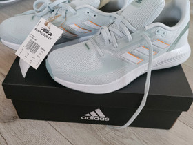 Adidaksen juoksukengät, Vaatteet ja kengät, Lappeenranta, Tori.fi Adidaksen juoksukengät, Vaatteet ja kengät, Lappeenranta, Tori.fi