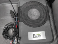 Emax aktiivisubwoofer