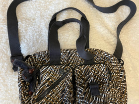 Kipling laukku, Laukut ja hatut, Asusteet ja kellot, Helsinki, Tori.fi Kipling laukku, Laukut ja hatut, Asusteet ja kellot, Helsinki, Tori.fi
