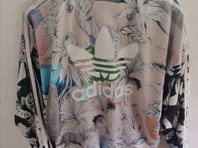 Adidas verkkatakki koko 38, Vaatteet ja kengät, Ilmajoki, Tori.fi Adidas verkkatakki koko 38, Vaatteet ja kengät, Ilmajoki, Tori.fi
