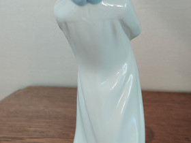 Nao posliini figuuri, Sisustustavarat, Sisustus ja huonekalut, Helsinki, Tori.fi Nao posliini figuuri, Sisustustavarat, Sisustus ja huonekalut, Helsinki, Tori.fi