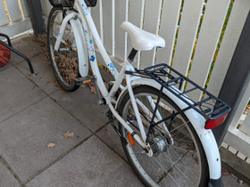 Tyttöjen pyörä 24, Muut pyörät, Polkupyörät ja pyöräily, Espoo, Tori.fi Tyttöjen pyörä 24, Muut pyörät, Polkupyörät ja pyöräily, Espoo, Tori.fi
