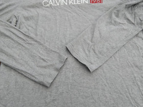 Calvin Klein pusero, Vaatteet ja kengät, Espoo, Tori.fi Calvin Klein pusero, Vaatteet ja kengät, Espoo, Tori.fi