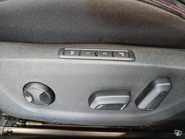 Skoda Octavia 9