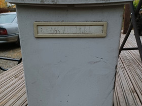 Postilaatikko, Pihakalusteet ja grillit, Piha ja puutarha, Kontiolahti, Tori.fi Postilaatikko, Pihakalusteet ja grillit, Piha ja puutarha, Kontiolahti, Tori.fi