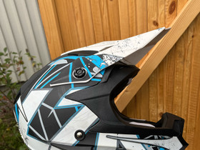 Lazer LZR mopokypärä, Ajoasut, kengät ja kypärät, Mototarvikkeet ja varaosat, Helsinki, Tori.fi Lazer LZR mopokypärä, Ajoasut, kengät ja kypärät, Mototarvikkeet ja varaosat, Helsinki, Tori.fi