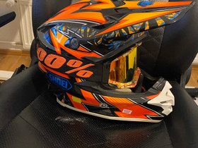 Shoei vfx-w kypärä ja 100% lasit, Ajoasut, kengät ja kypärät, Mototarvikkeet ja varaosat, Kotka, Tori.fi Shoei vfx-w kypärä ja 100% lasit, Ajoasut, kengät ja kypärät, Mototarvikkeet ja varaosat, Kotka, Tori.fi