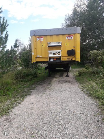 Krone Flatbed 1