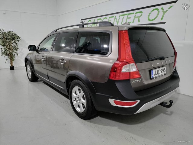 Volvo XC70 6